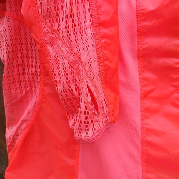 BEAUTIFUL PINK Lululemon Shell Jacket Women's Size 6 Pink lace accents - Picture 3 of 6